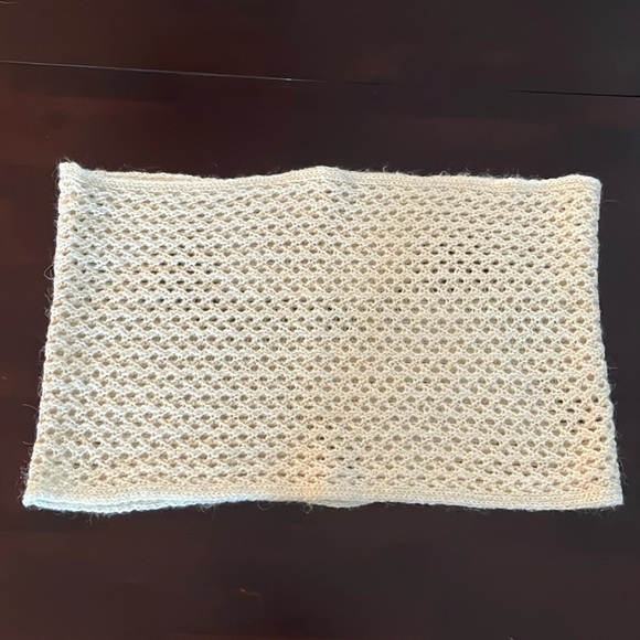 Aerie Circle Scarf - Picture 1 of 4